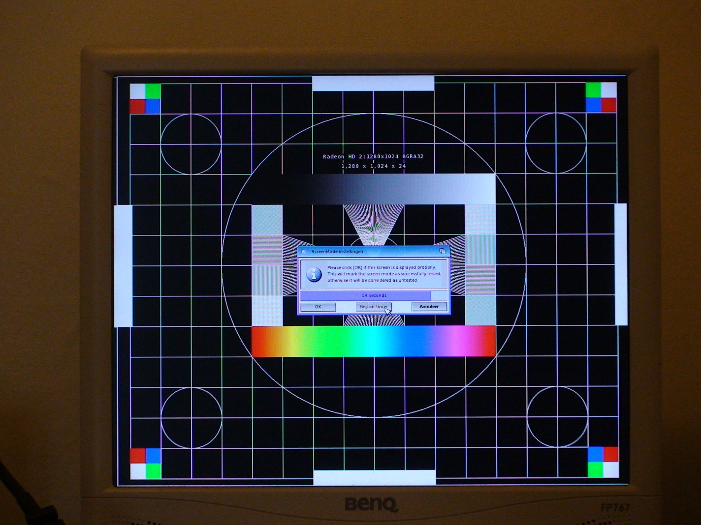 A Radeon HD 2400 pro displays the Amiga screen-mode test screen.